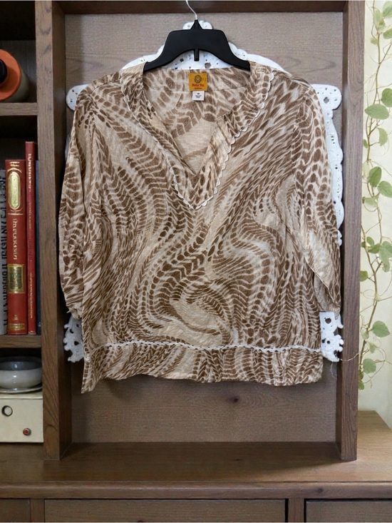 Ruby Rd. Tops - Ruby Rd. Brown & Beige Swirl V-Neck Blouse 100% Linen